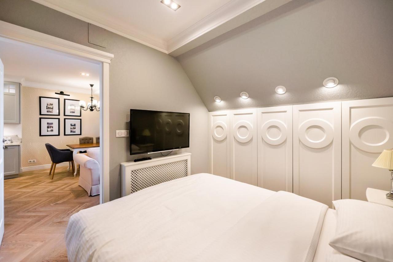 Lovely Apartment In The Heart Of ワルシャワ エクステリア 写真